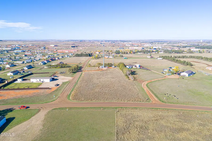 12209 26n Street Nw, Watford City, ND 58854 - #3