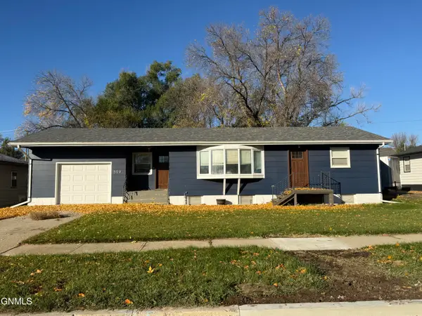 509 3rd Street Ne, Watford City, ND 58854