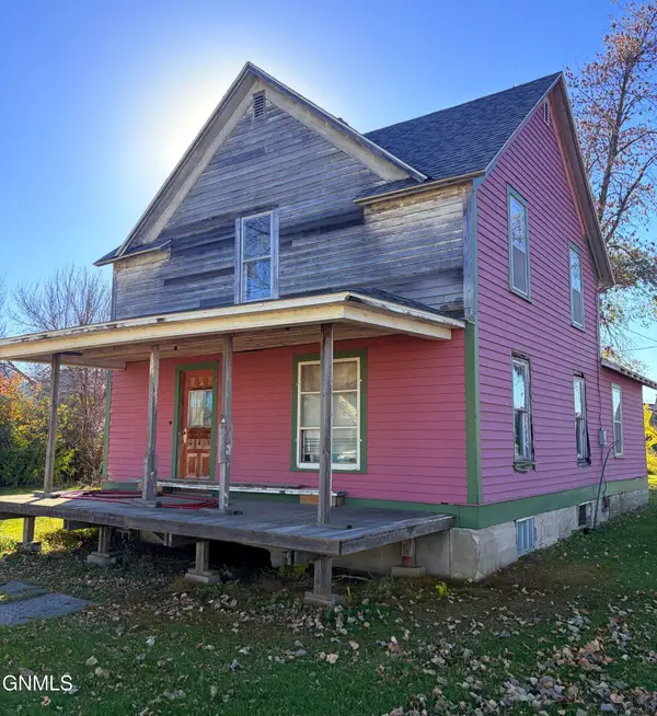 121 Mary Street N, Streeter, ND 58483