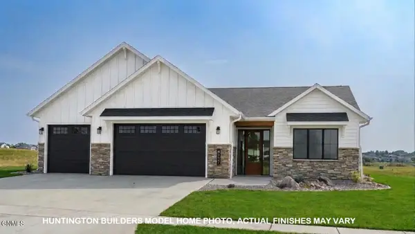2627 Silbernagel Drive, Bismarck, ND 58503