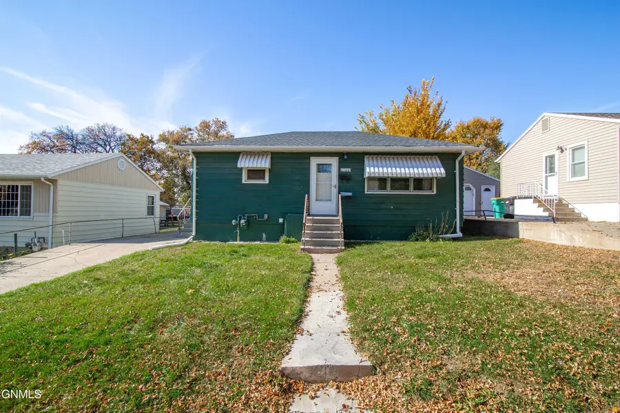 1506 13th Street N, Bismarck, ND 58501 - #2