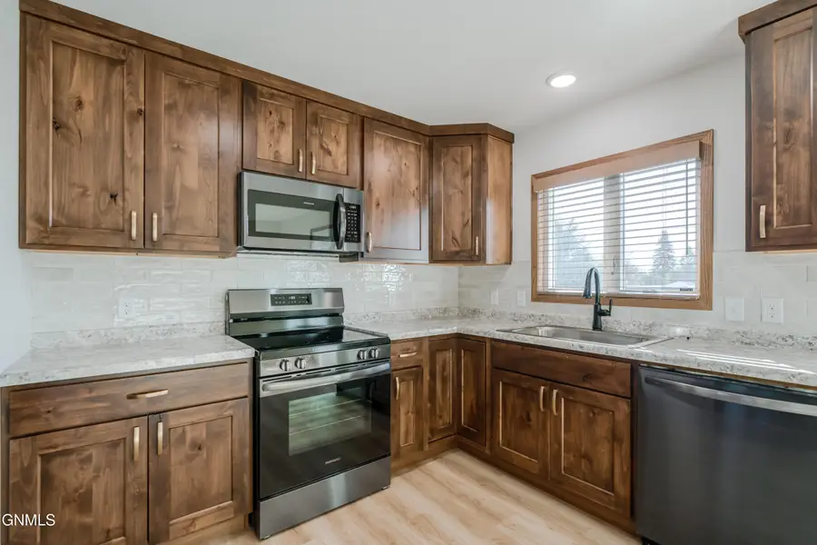 1230 Michigan Avenue, Bismarck, ND 58504 - #2