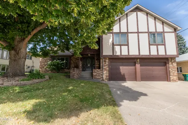 922 Capitol Avenue W, Bismarck, ND 58501