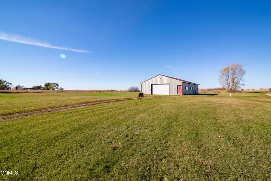 439 Nicollet Avenue, Driscoll, ND 58532 - #2