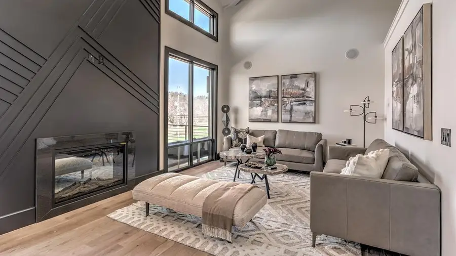 1281 #4 E Main Street, Blue Ridge, GA 30513 - Image #2