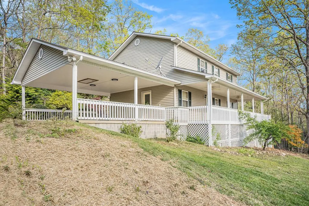 542 Sharp Top Circle, Blairsville, GA 30512 - #1