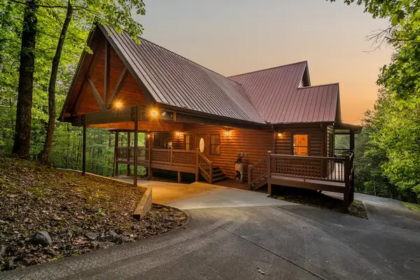 433 Spruce Circle, Mineral Bluff, GA 30559