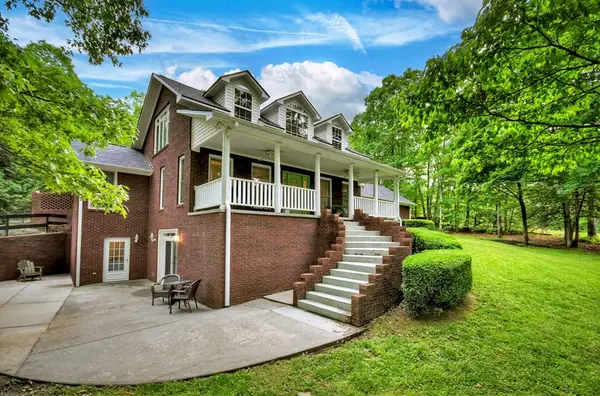 76 White Oak Drive, Blue Ridge, GA 30513