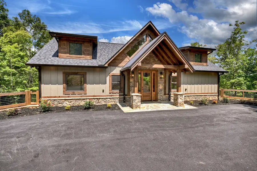 411 Amber Ridge, Blue Ridge, GA 30513 - Image #2