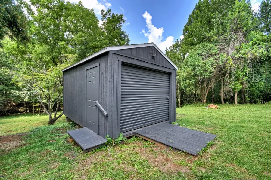 428 Kingtown Street, McCaysville, GA 30555 - #3