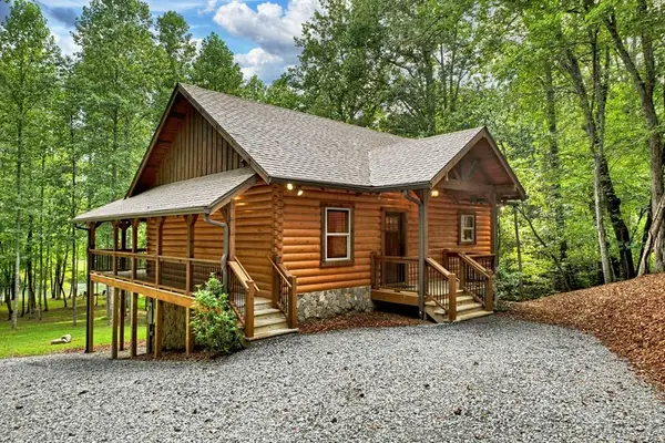 125 Blackberry Drive, Mineral Bluff, GA 30559