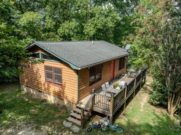 276 Honeysuckle, Almond, NC 28702