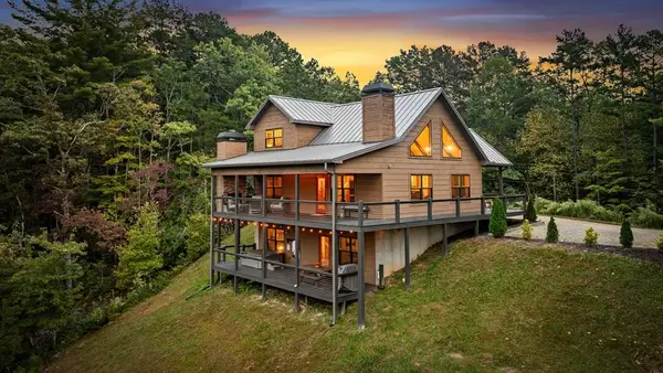 162 Fairy Cross Lane, Mineral Bluff, GA 30559