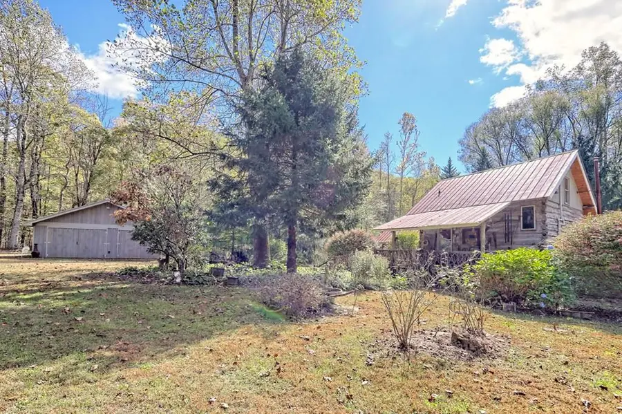 1064 Muskrat Creek Road, Hayesville, NC 28904 - #2