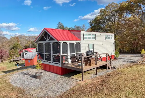 476, 478 Lapidary Lane, Young Harris, GA 30582