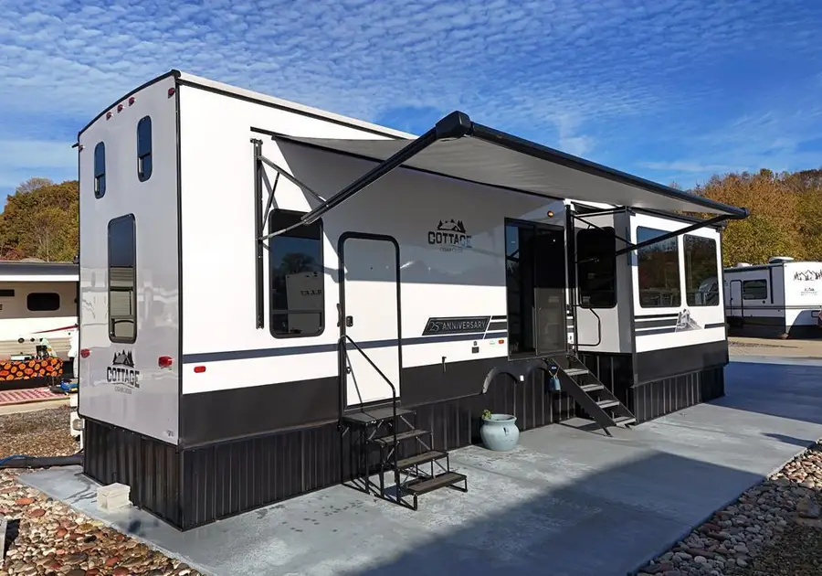 185 Mountain Meadows Drive, Morganton, GA 30560 - Image #2