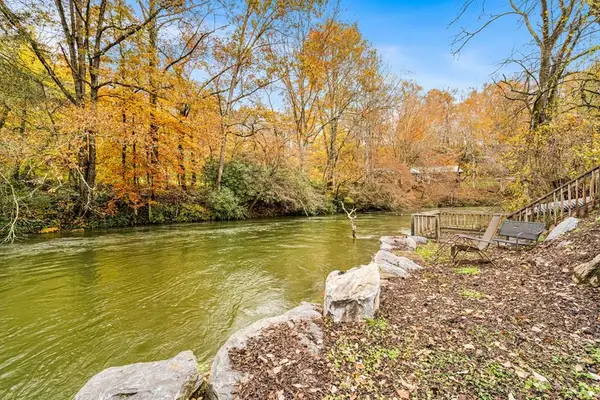 251 Rivers Edge Drive, Hayesville, NC 28904