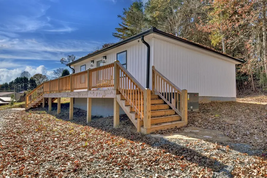 1144 Blue Ridge Drive, McCaysville, GA 30555 - Image #3