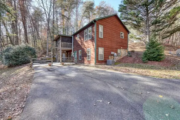 518 Rizzitello Lane, Blairsville, GA 30512