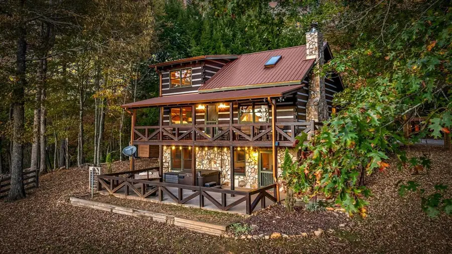 212 Dogpatch Lane, Blue Ridge, GA 30513 - Image #2