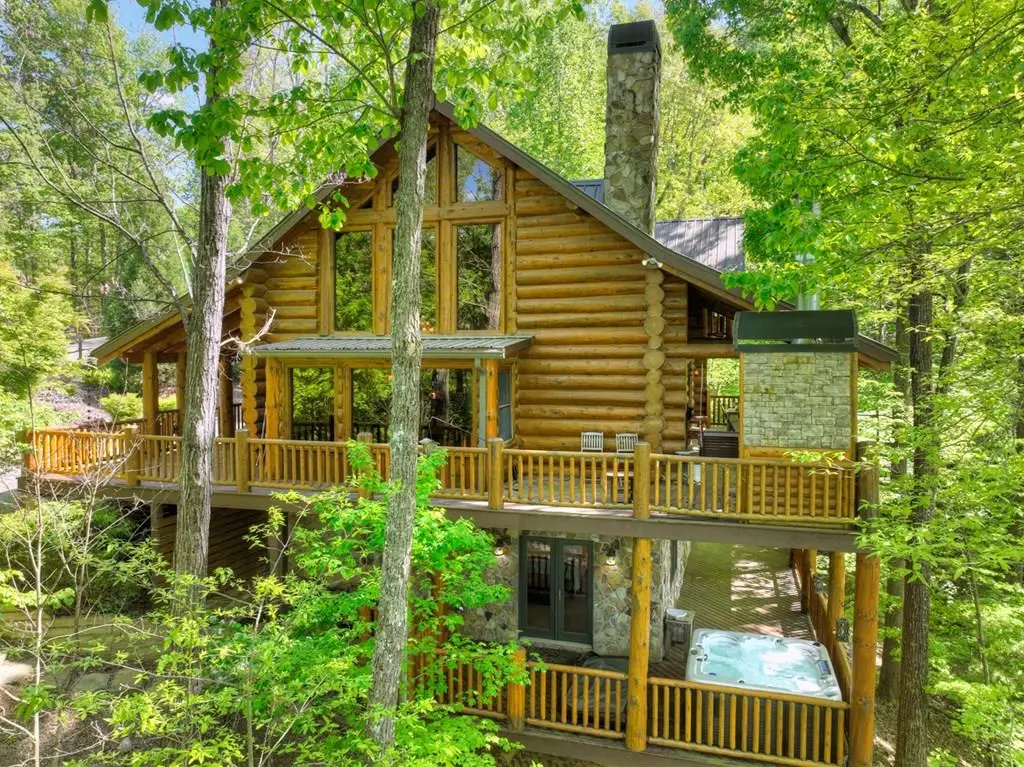 536 Lakeview Road, Blue Ridge, GA 30513 - Image #1