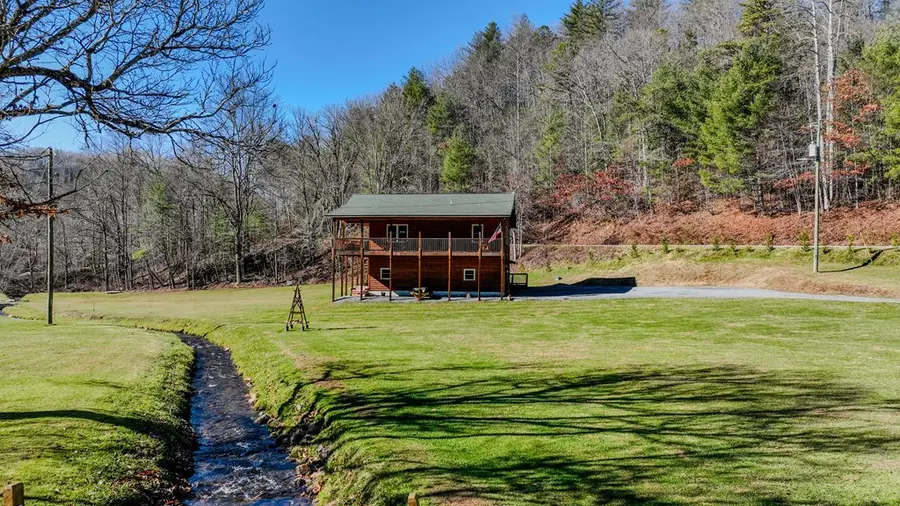 3234 Winding Stairs Road, Topton, NC 28781 - Image #2