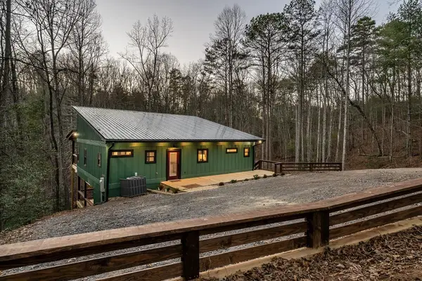 307 Ross Road, Mineral Bluff, GA 30559