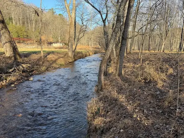 4526 Hwy 60, Suches, GA 30572