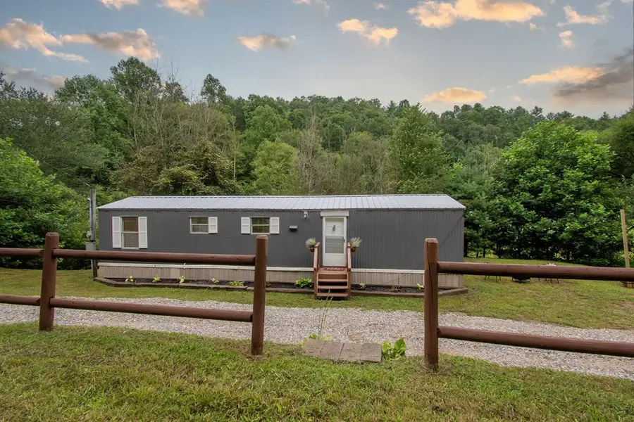 580 Atoah Circle, Robbinsville, NC 28771 - #2