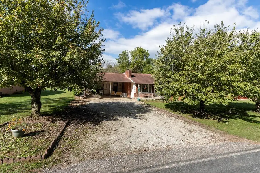 299 Sunland Drive, Andrews, NC 28901 - Image #2