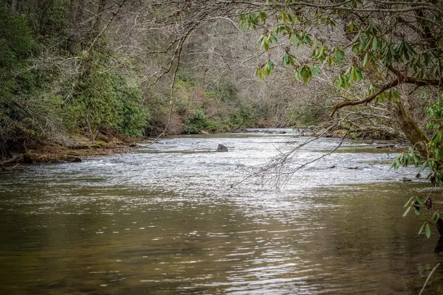 531 Old Gravel Road, McCaysville, GA 30555 - Image #2