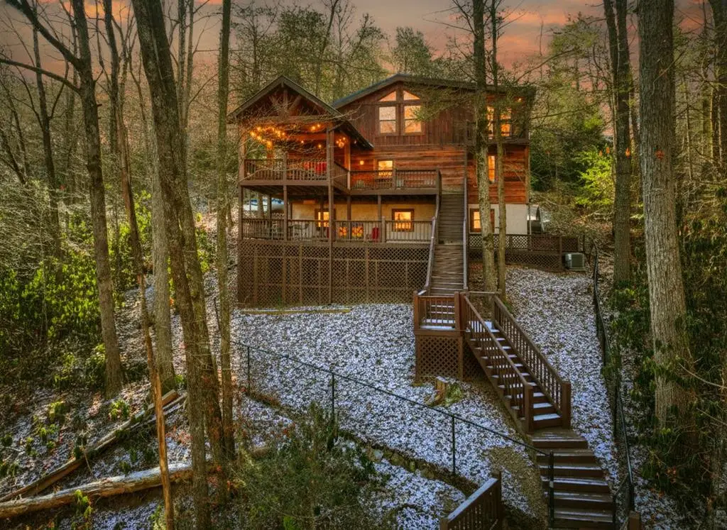 134 Hemlock Circle, Blue Ridge, GA 30513 - Image #1