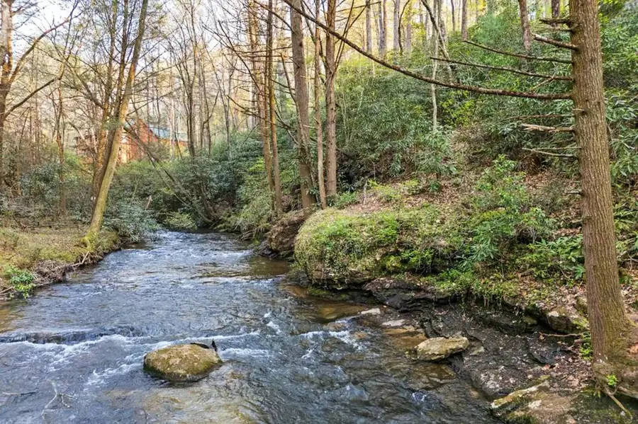 134 Hemlock Circle, Blue Ridge, GA 30513 - Image #2