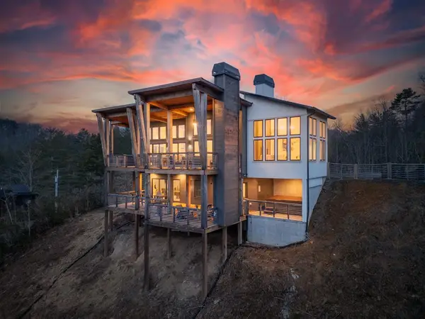 45 Eagle Watch Court, Blue Ridge, GA 30513