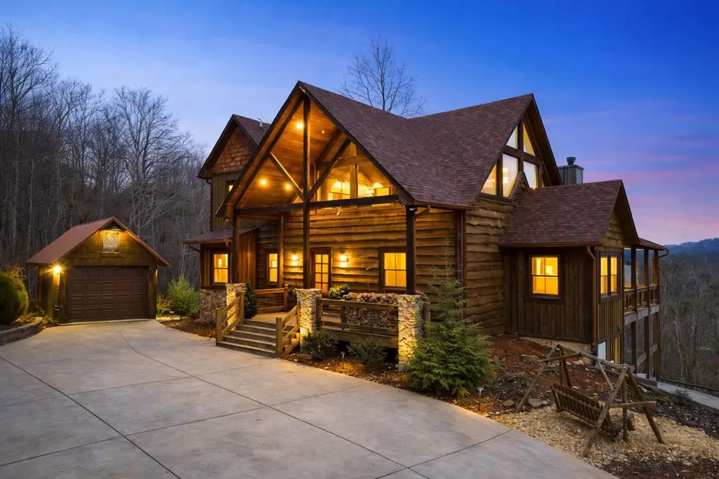 355 W Shalom Court, Blue Ridge, GA 30513 - #1