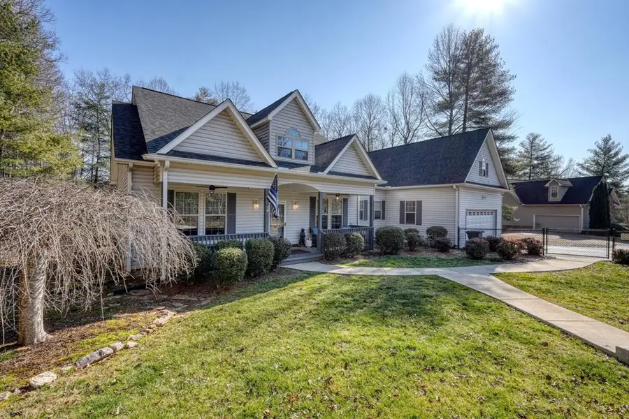 380 Patricks Drive, Blairsville, GA 30512 - #2