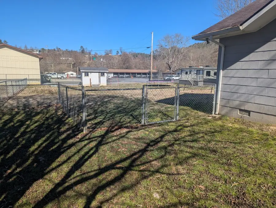 67 Lowell Street, Murphy, NC 28906 - #3