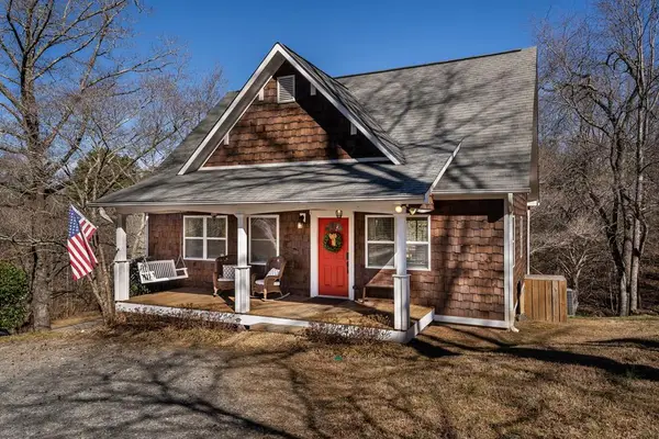 35 High Point Trail, Blue Ridge, GA 30513