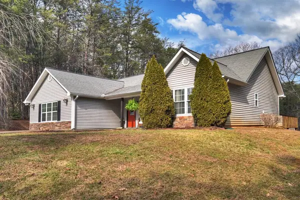 58 Autumn Ridge, Mineral Bluff, GA 30559