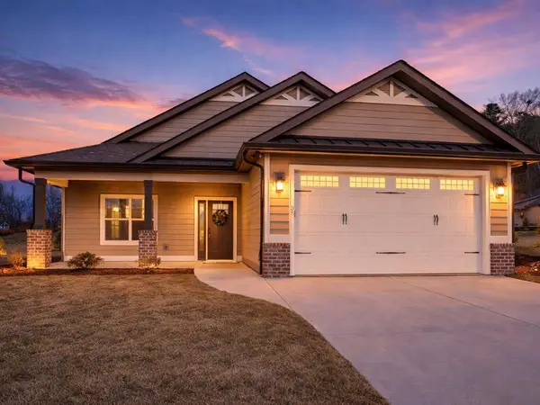 35 Mctyeire Drive, Young Harris, GA 30582