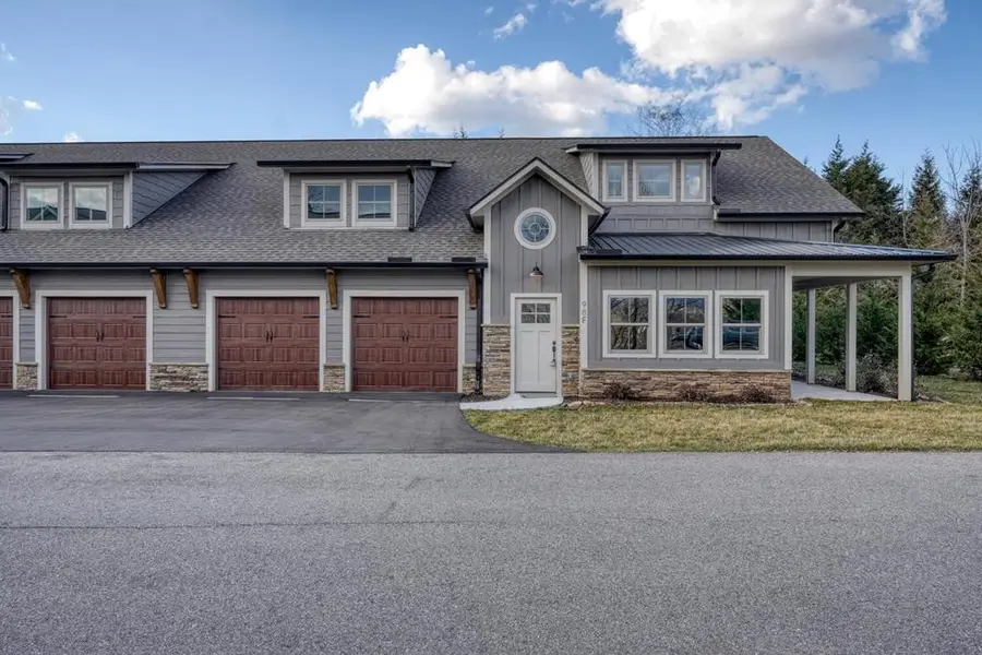 98 Brett Way, Hiawassee, GA 30546 - #2