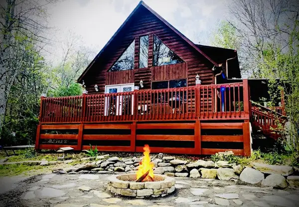 302 Rivercane Road, Brasstown, NC 28902