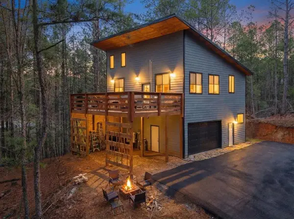 126 Hummingbird Way, Copperhill, TN 37317