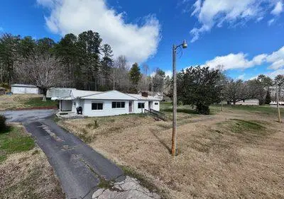 5380 W Us Hwy 64, Murphy, NC 28906 - #2