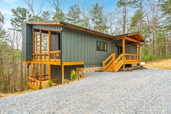 155 Doe Run, Ellijay, GA 30540