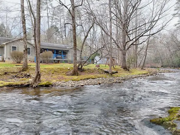 4790 Fires Creek Road, Hayesville, NC 28904