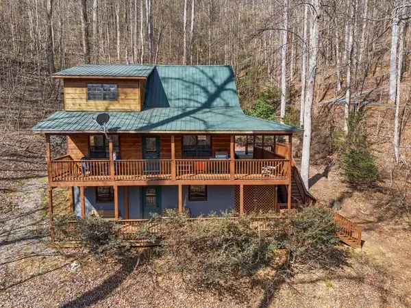 6205 Trevor Way, Young Harris, GA 30582