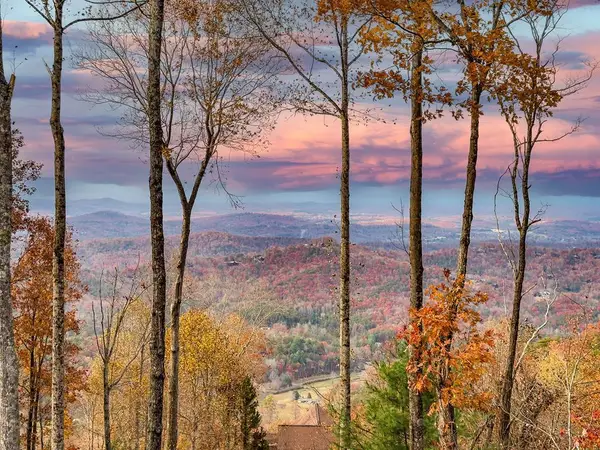 1447 Grandeur Drive, Blue Ridge, GA 30513