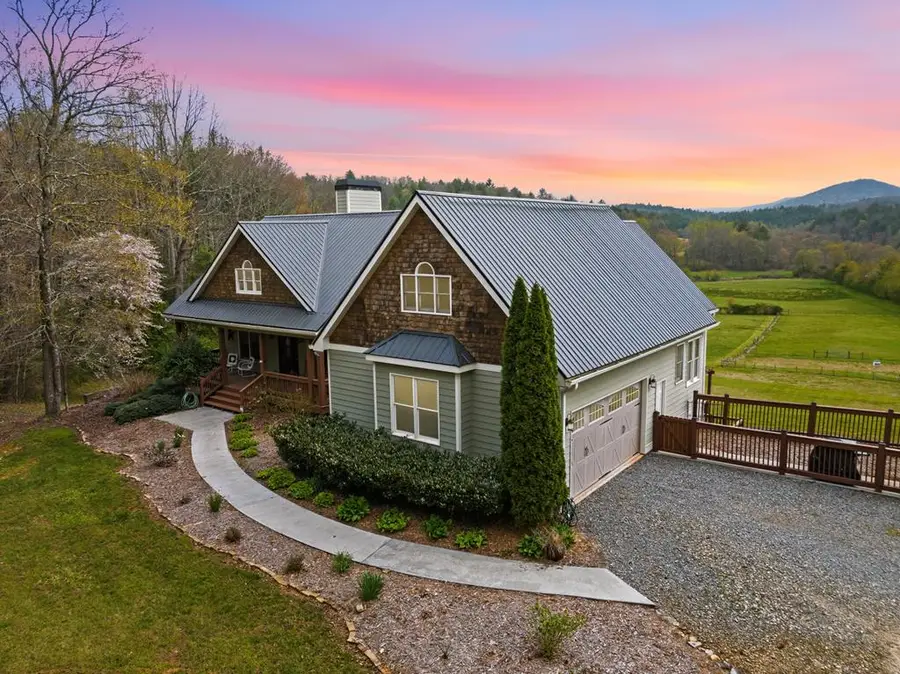 95 Hickory Avenue, Blue Ridge, GA 30513 - #2