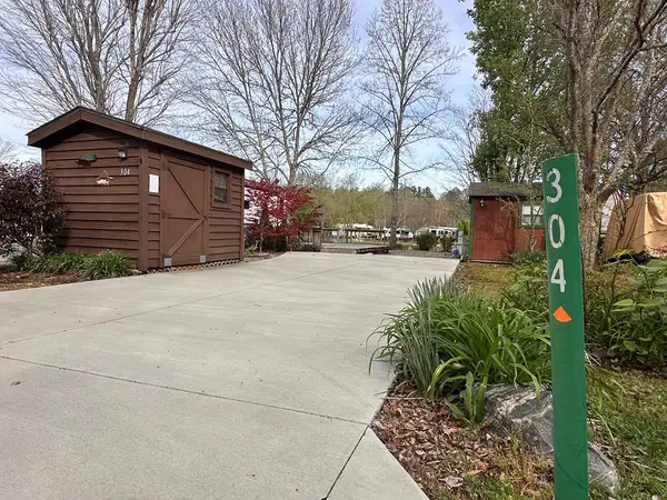 304 Choestoe Falls Circle, Blairsville, GA 30512